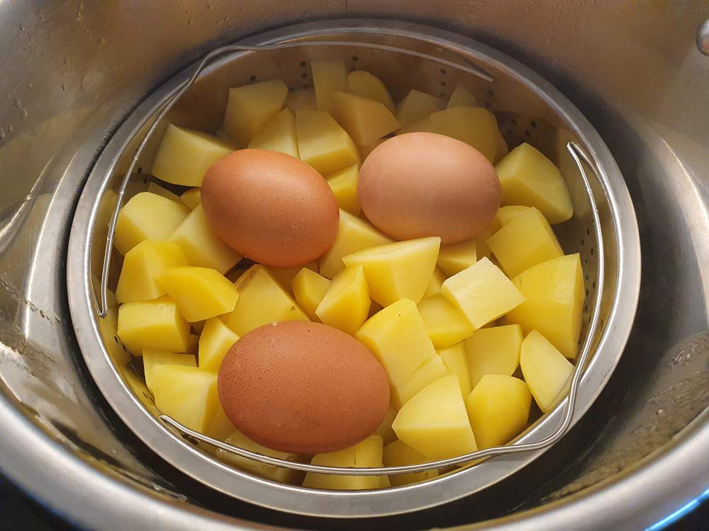 Potato chunks and eggs in the instant pot