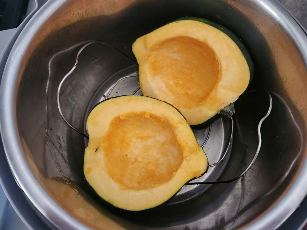 Instant Pot Acorn Squash - A Pressure Cooker Kitchen